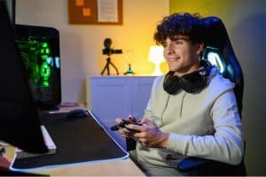 rischio udito videogamers allarme esperti studio minoretti